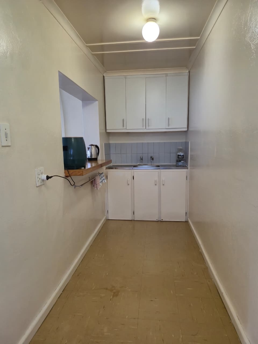 To Let 1 Bedroom Property for Rent in Top Town Eastern Cape